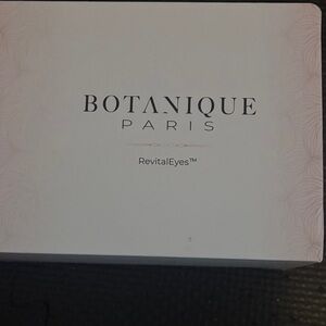 Botanique Paris RevitalEyes Skincare Tool - Pink